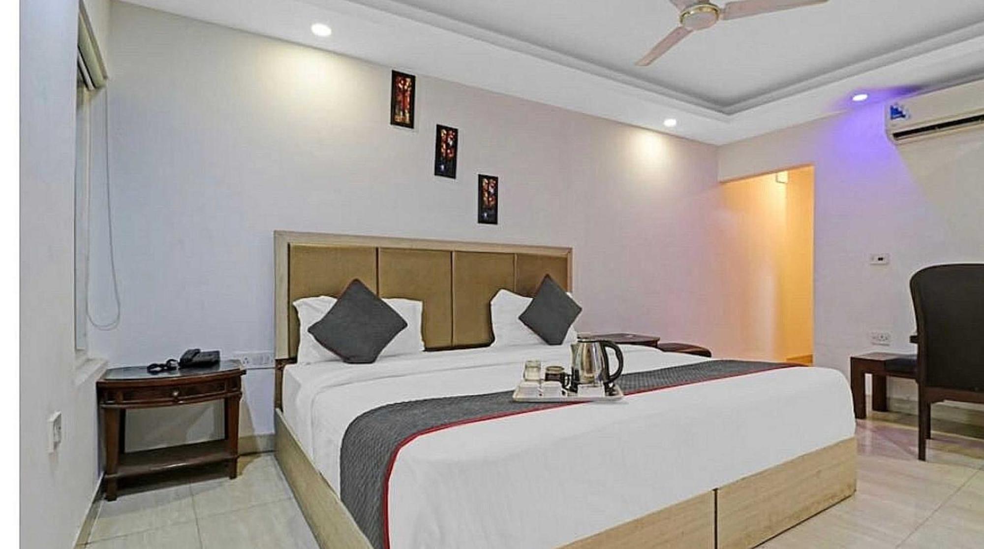 Super Hotel O Mahal New Delhi Luaran gambar