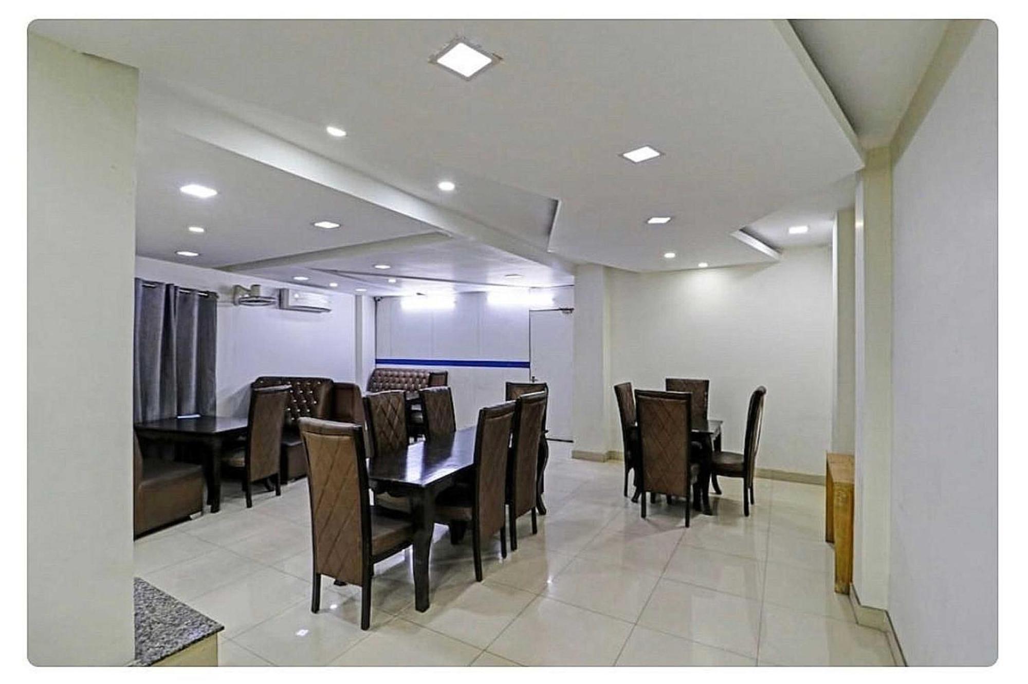 Super Hotel O Mahal New Delhi Luaran gambar