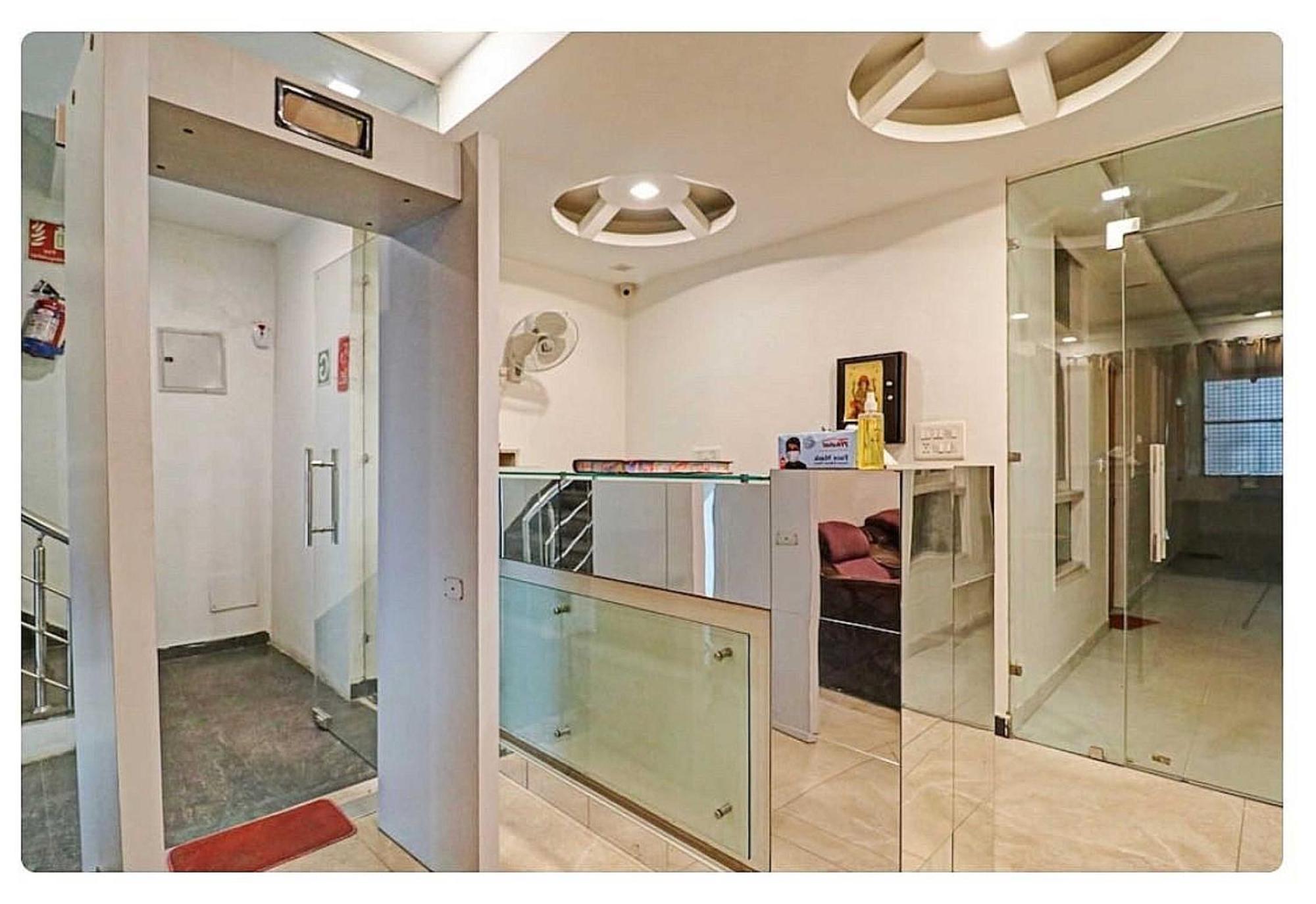Super Hotel O Mahal New Delhi Luaran gambar