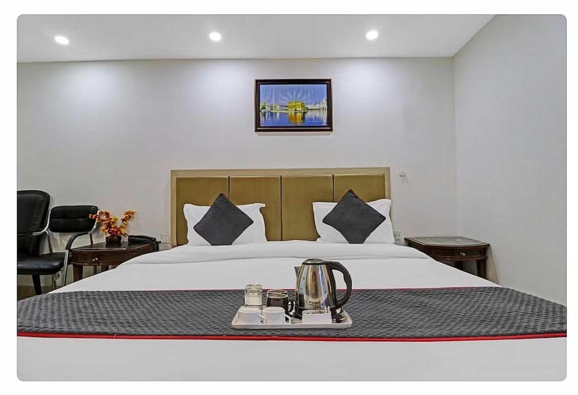 Super Hotel O Mahal New Delhi Luaran gambar