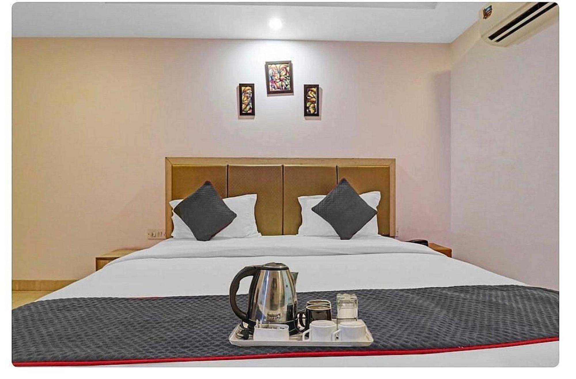 Super Hotel O Mahal New Delhi Luaran gambar