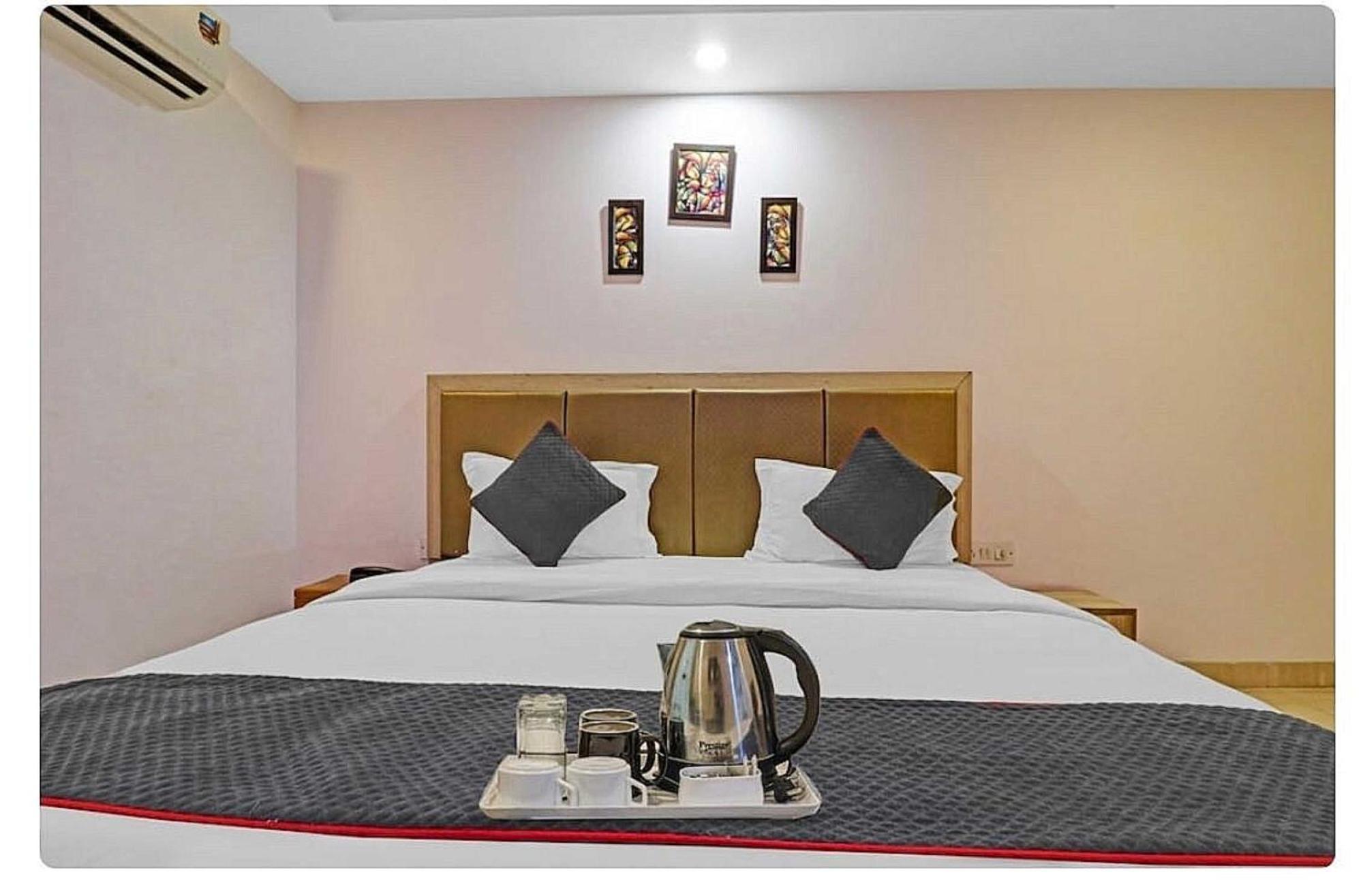 Super Hotel O Mahal New Delhi Luaran gambar