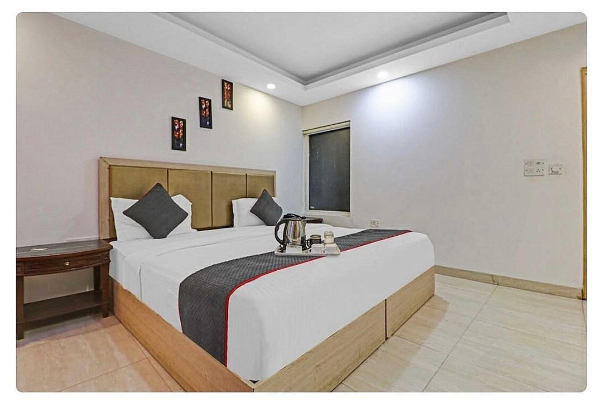 Super Hotel O Mahal New Delhi Luaran gambar