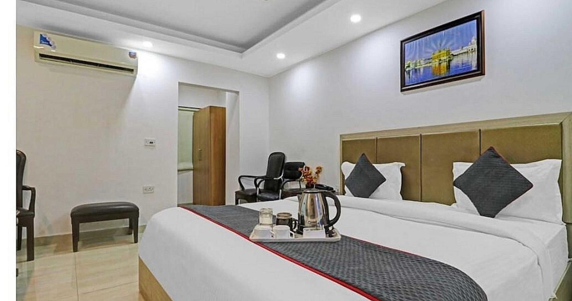 Super Hotel O Mahal New Delhi Luaran gambar
