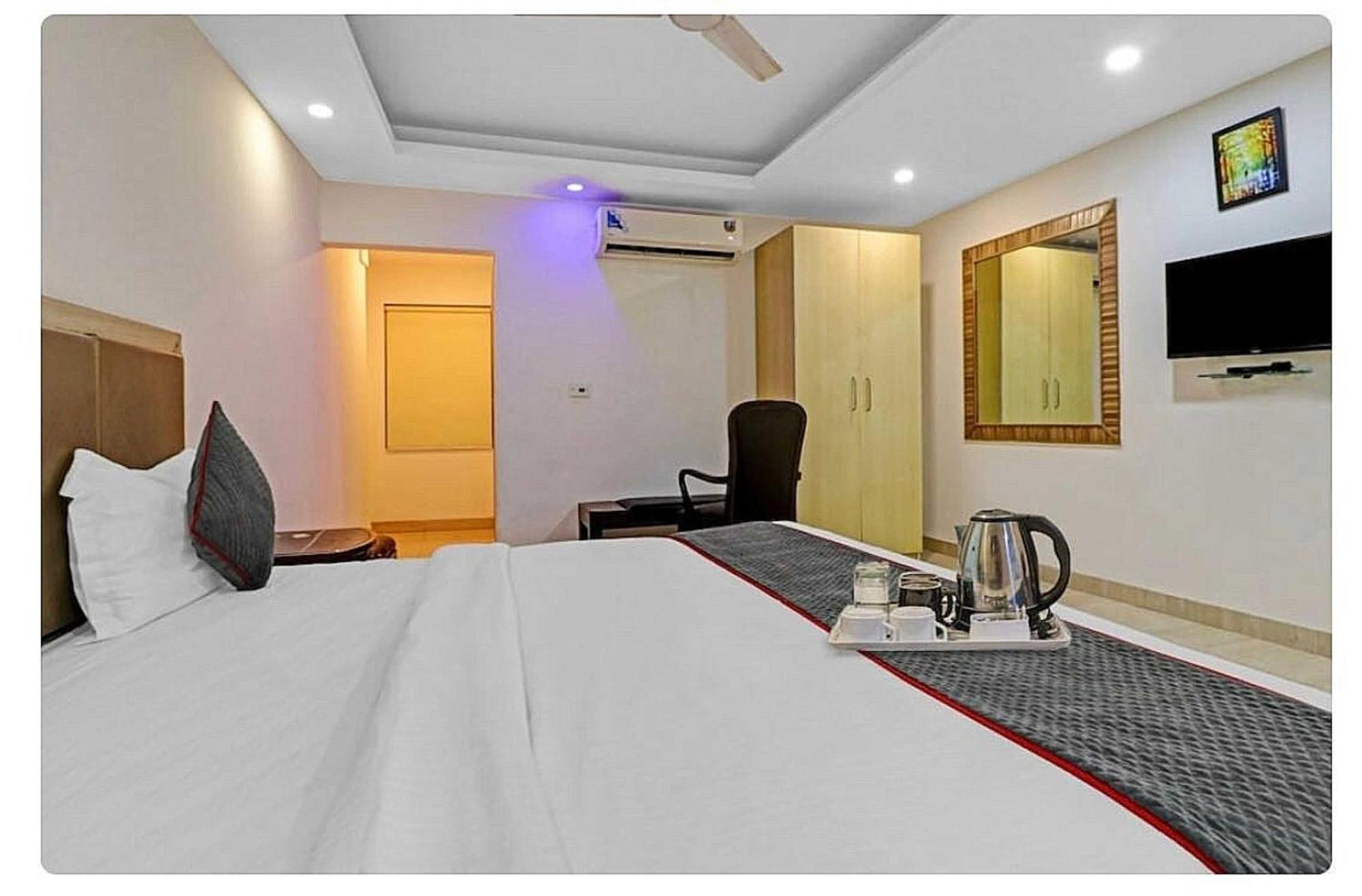 Super Hotel O Mahal New Delhi Luaran gambar