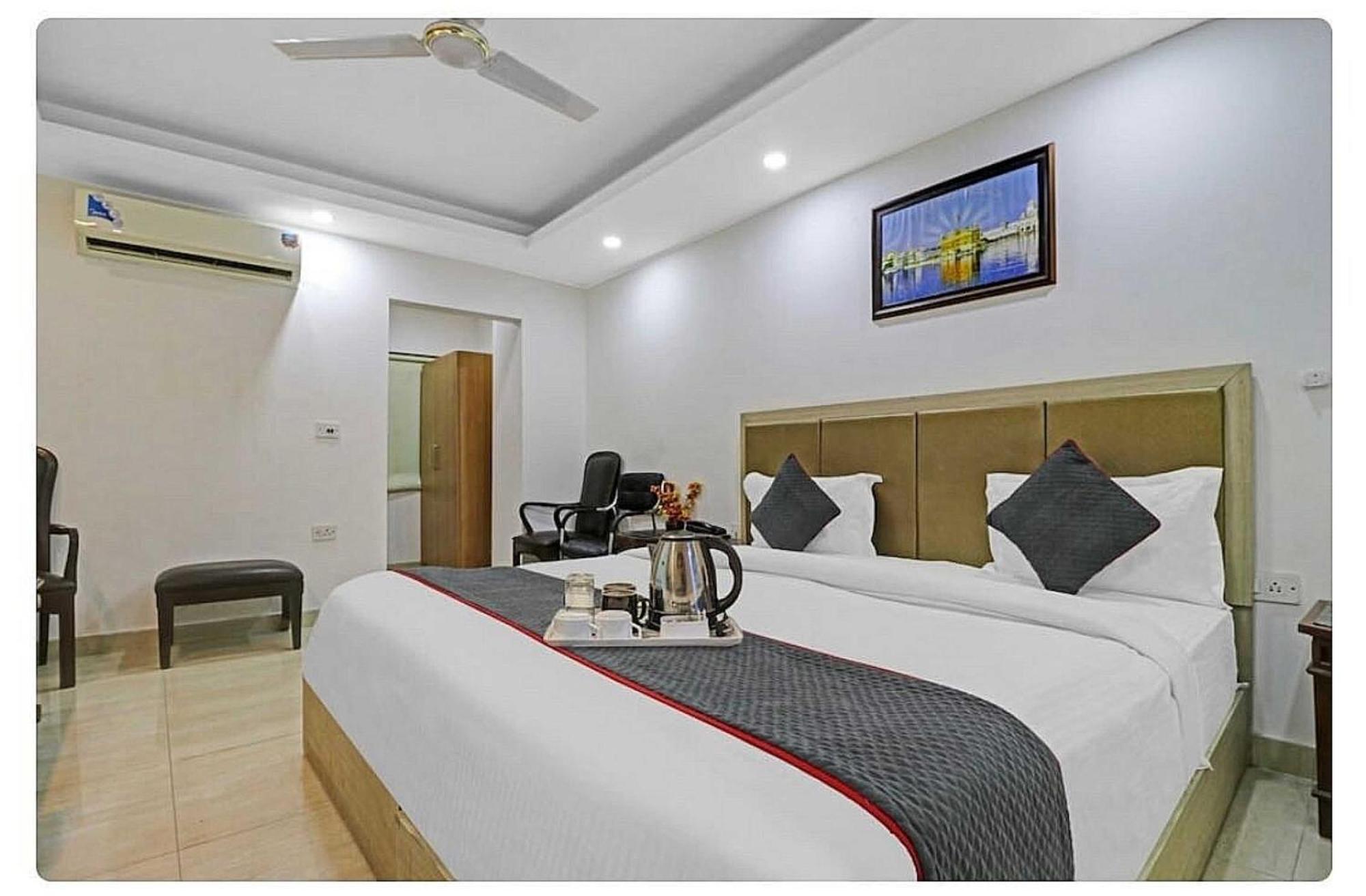 Super Hotel O Mahal New Delhi Luaran gambar